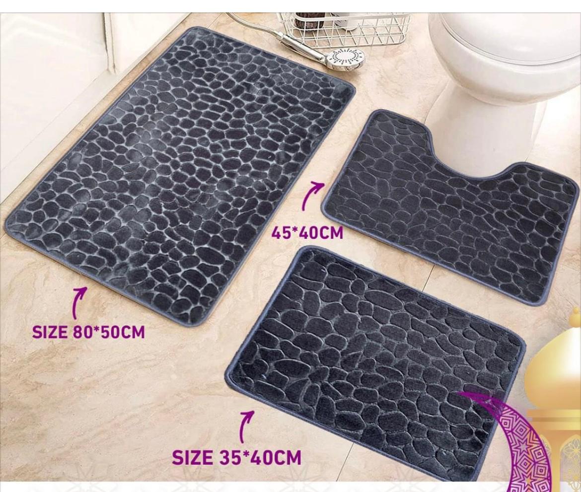 CloudSoft Bath Mats: Comfort Meets Safety!