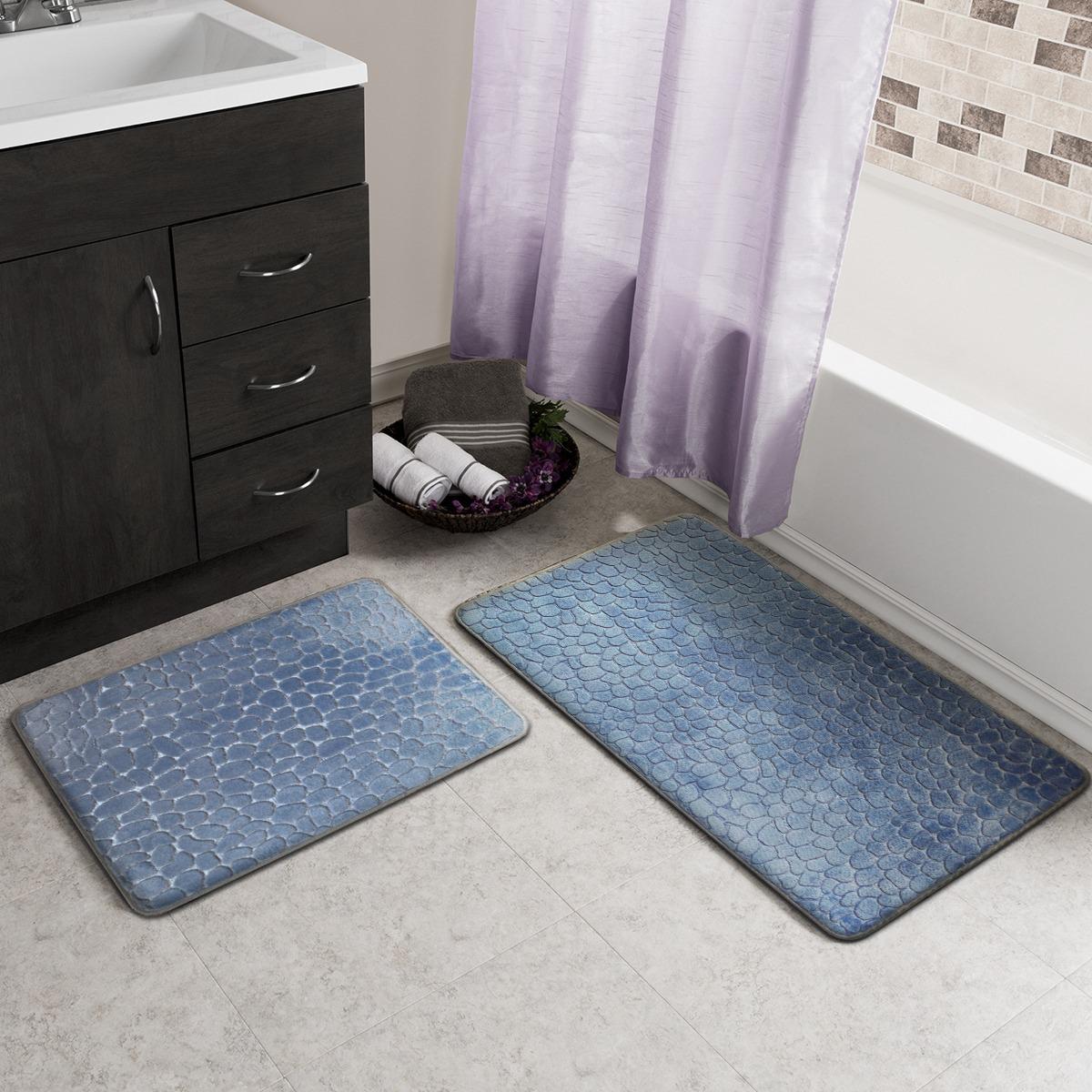 CloudSoft Bath Mats: Comfort Meets Safety!