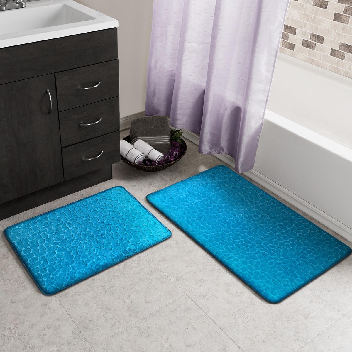 CloudSoft Bath Mats: Comfort Meets Safety!